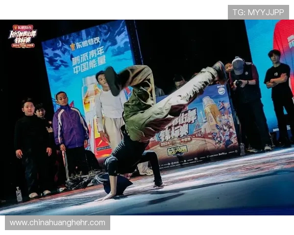 重庆街舞队与上海街舞队赛后分析灵活性表现的深度对比与启示